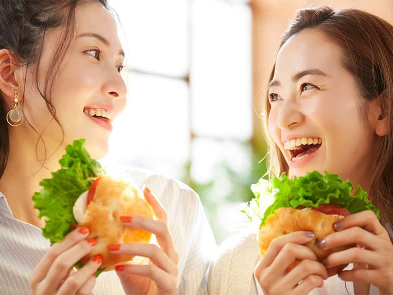 自然な白さのセラミック